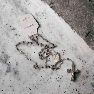 Ruženec z chirurgickej ocele strieborný