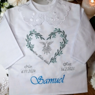 Košieľka na krst Viktor / krstová košieľka so srdiečkom a holubicou